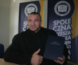 Mariusz Pudzianowski skończył studia