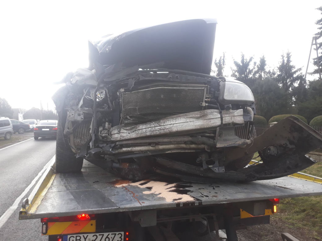 Wypadek na DK 25 w Nowym Dworze! Spore utrudnienia dla kierowców! [ZDJĘCIA]