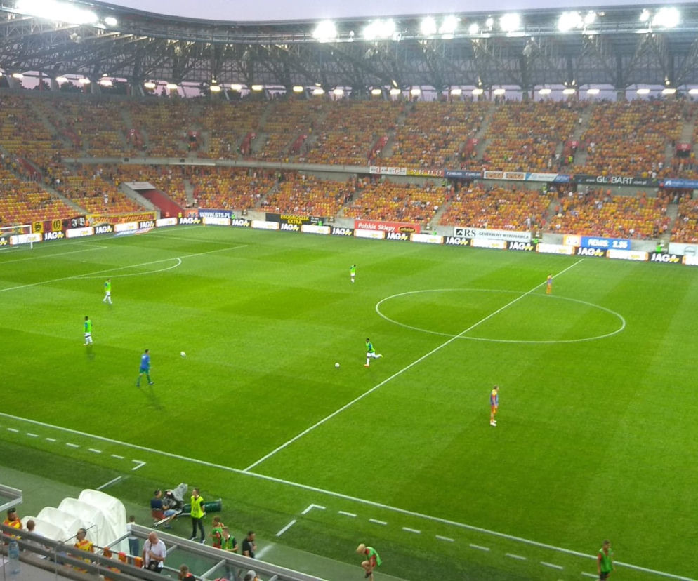 Jagiellonia Białystok. Ilu kibiców wejdzie na stadion miejski? Znamy dokładną liczbę!