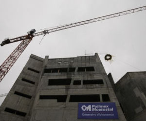Europejskie Centrum Solidarności w Gdańsku. Zawieszenie wiechy 
