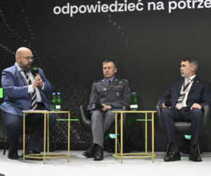 Scena Biała Przewaga powietrzna w nowoczesnym konflikcie. Od koncepcji użycia, przez zakup do misji lotniczych. Jak optymalnie odpowiedzieć na potrzeby polskich Sił Powietrznych?