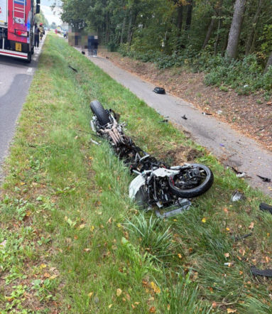 Jechał motocyklem z 13-latkiem, wylądowali w rowie. Śmigłowiec LPR w akcji