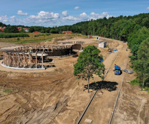 Tak buduje się tężnia solankowa w Lidzbarku Warmińskim. Zobacz zdjęcia