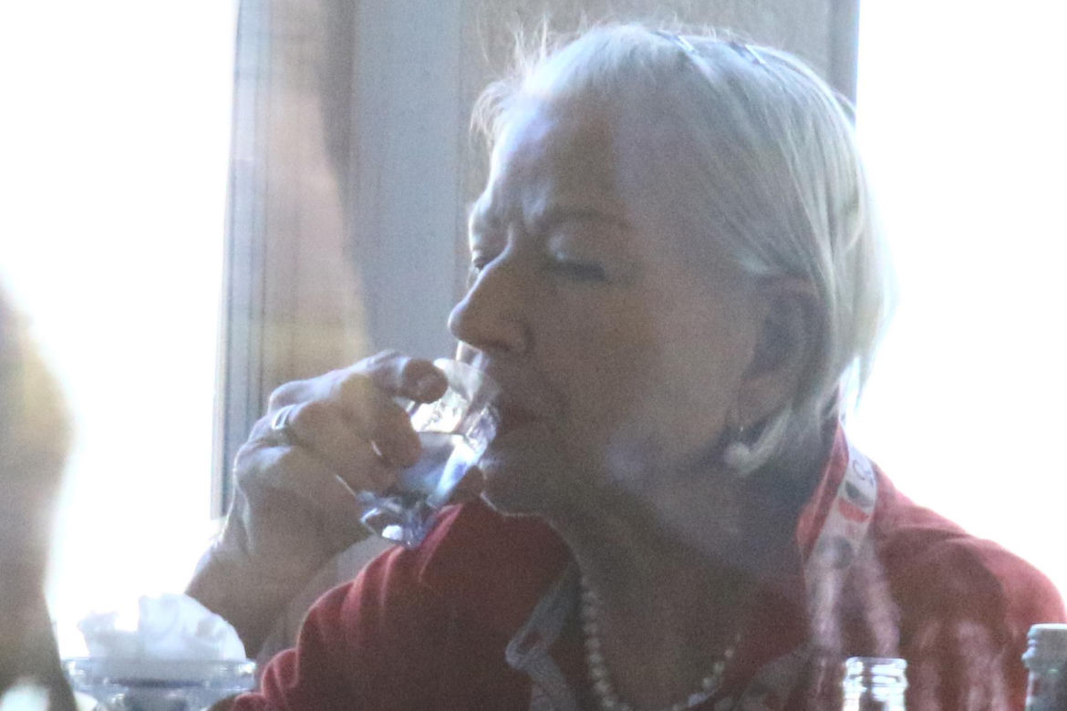 Bożena Dykiel. Sączy jak dama