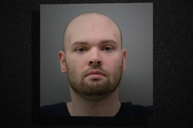 Kurier porwał 7-latkę i ją zabił! To zdjęcie przeraża