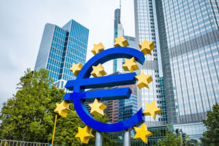 Kredytobiorcy w obcej walucie zapłacą wyższe raty kredytów? EBC podjął decyzję