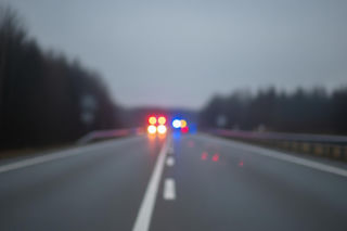 Czołowe zderzenie na DK 74. Co doprowadziło do tak groźnego wypadku?