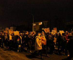 Kalisz: manifestacja na głównych ulicach miasta i pod kurią