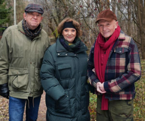 Barwy szczęścia odc. 3361. Józefina Rawiczowa (Elżbieta Jarosik), Tolek Koszyk (Marek Siudym), Zdzisio (Zbigniew Buczkowski)