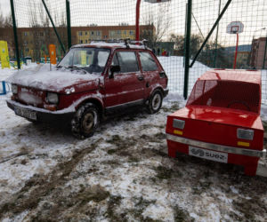 Śląskie: Pojemnik na nakrętki w kształcie malucha robi furorę. Oto niezwykły fiat 126p [ZDJĘCIA]