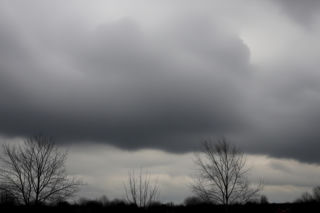 Bełchatów czeka prawdziwy pogodowy armagedon? Sprawdź, co zaskoczy nas 03.12.2025!