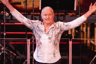 Legendarny perkusista Carl Palmer nie chce iść na emeryturę. Muzyk zdradził, czego najbardziej obawia się w trasie