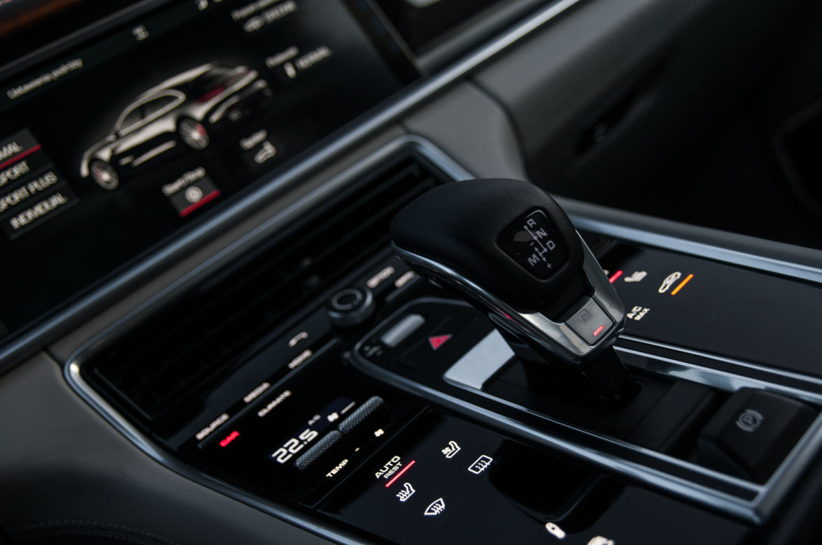 Porsche Panamera Turbo Sport Turismo 4.0 V8 550 KM