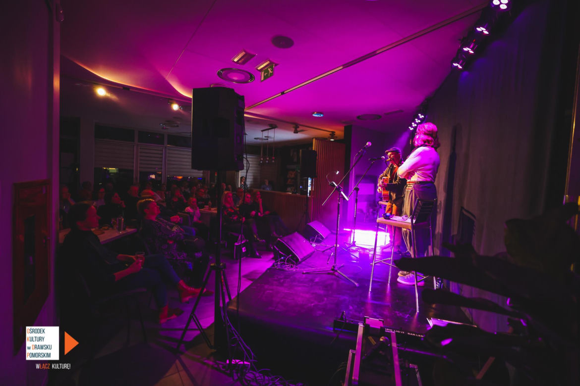 Koncert w kawiarni kinowej w Drawsku Pomorskim