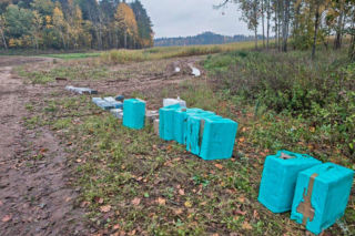 Przemyt papierosów balonami meteorologicznymi. 5 osób zatrzymanych na Warmii i Mazurach