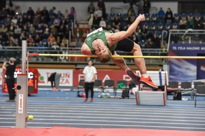 Halowe mistrzostwa Polski w Kujawsko-Pomorskiej Arenie Toruń. Zdjęcia kibiców i zawodników