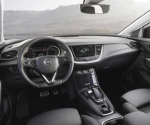 Opel Grandland X Hybrid4 