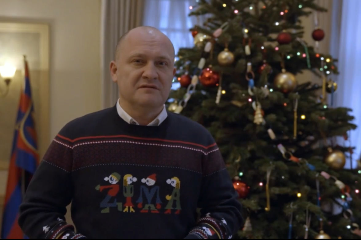 Świąteczny sweter prezydenta Szczecina w 2022 roku