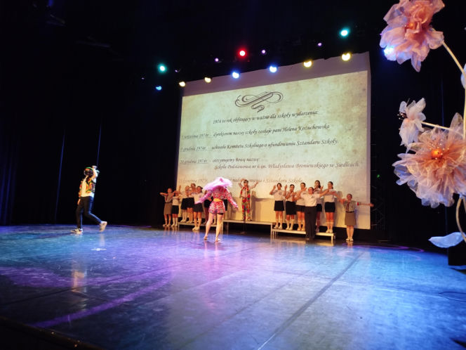 Siedlecka „Szóstka” uczciła potrójny jubileusz. Występy przygotowali także uczniowie