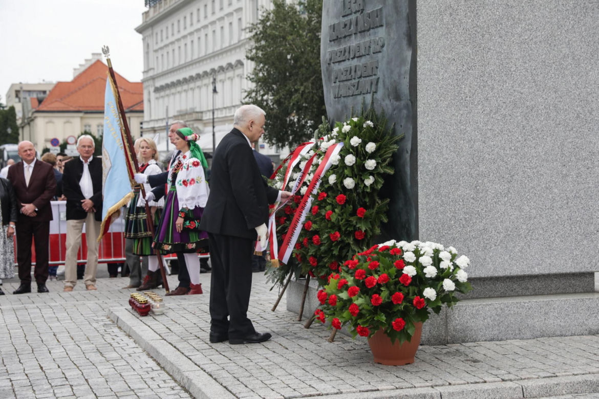 Miesięcznica smoleńska 2025. Kaczyński nie przebiera w słowa, mówi o zbrodni