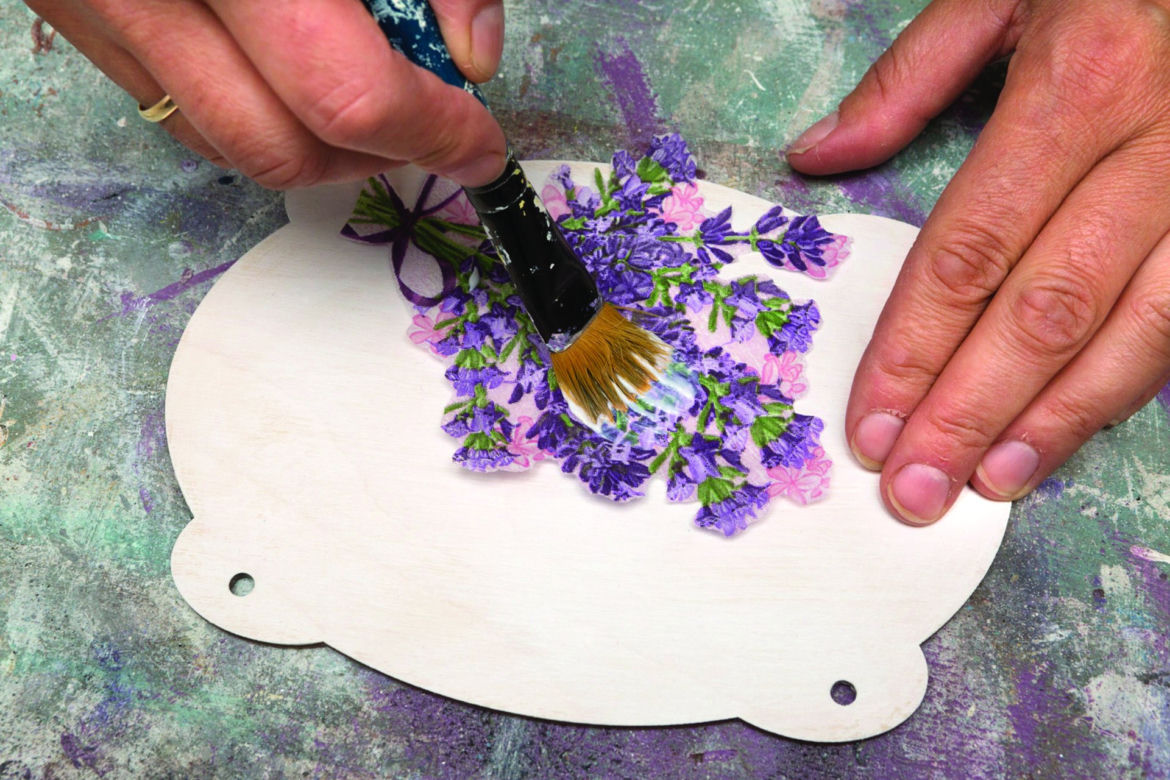 Instrukcja wykonania decoupage'owej tabliczki na drzwi (5)