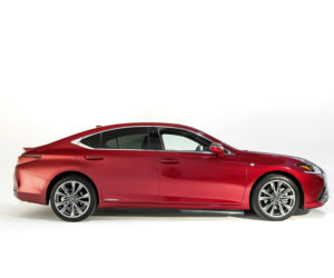 Lexus ES 300h F Sport