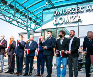 Nowy dworzec w Łomży. Centrum Komunikacyjno-Przesiadkowe otwarte. Zobacz, jak wygląda!