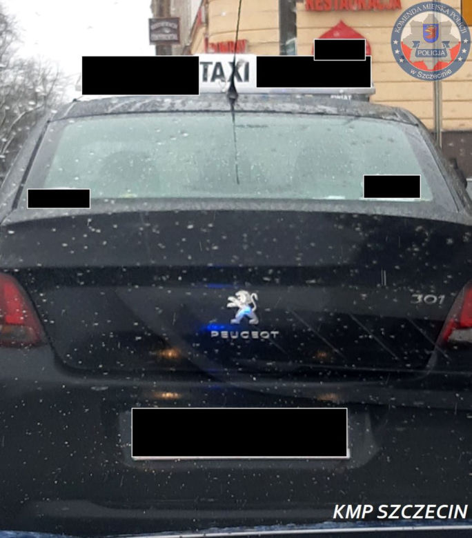 Taksówkarz "na haju". W pojeździe były narkotyki