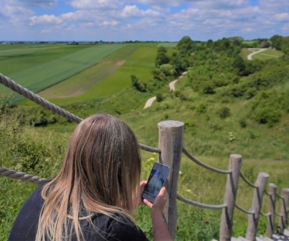 To najpiękniejszy punkt widokowy w Świętokrzyskiem. Przed wiekami znajdowała się tu potężna osada Słowian