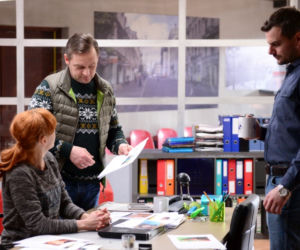 Komisarz Alex 7 odc. 90. Lucyna (Magdalena Walach), Ryszard Puchała (Ireneusz Czop), Michał Orlicz (Antoni Pawlicki)