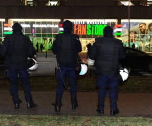 Policja obstawia mecz Legia - Zagłębie
