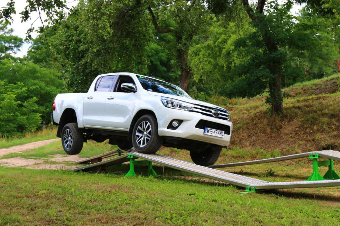 Nowa Toyota Hilux