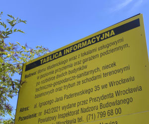 Dawny basen na Terenach Olimpijskich - deweloper rozpoczął budowę akademika na obszarze objętym ochroną konserwatorską