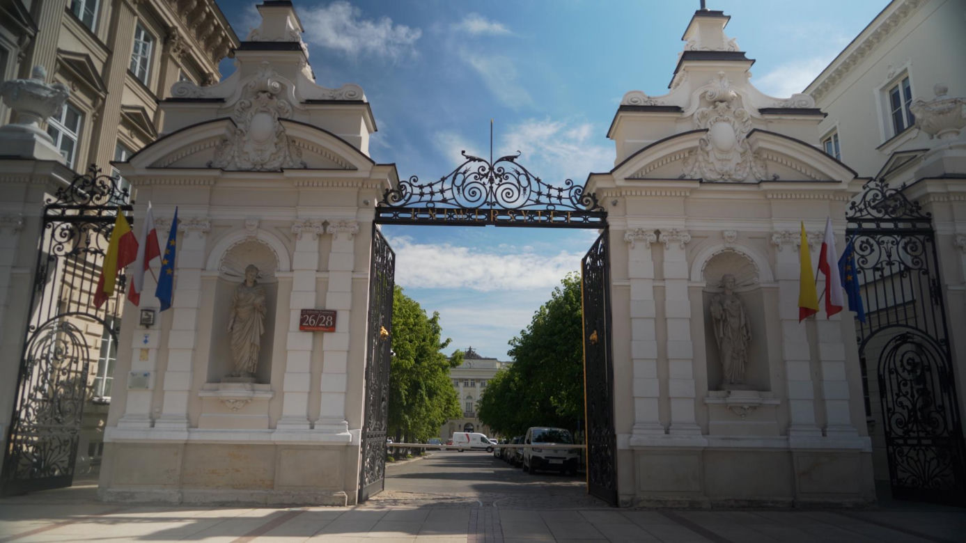 Zabił pracownicę UW, nie trafi do więzienia? Rok po tragedii wracamy na kampus. „Zamiast pomóc, ludzie nagrywali”