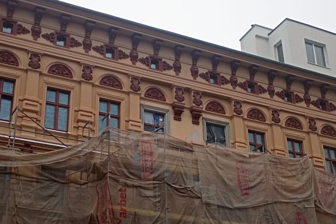 Kamienica przy ul. Malczewskiego