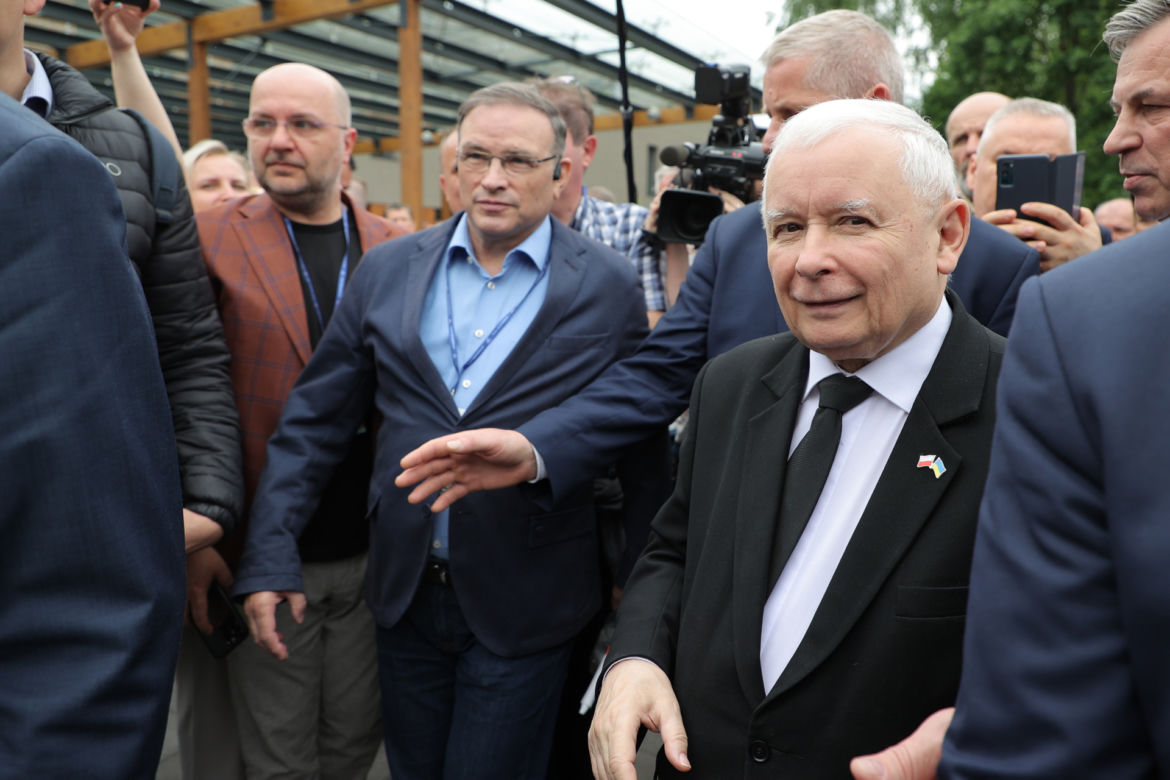 Kaczyński wysyła PiS w Polskę