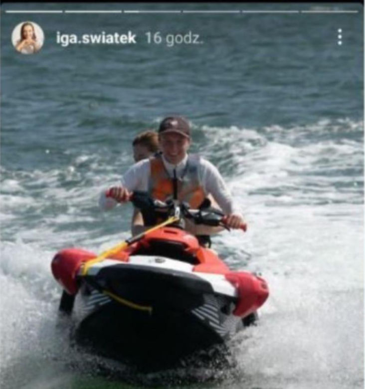 Iga Świątek spędza wakacje nad morzem 