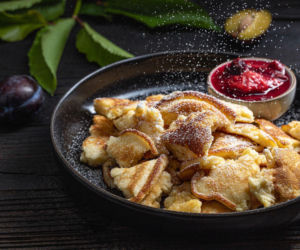 Kiedy zbliżają się święta, na śniadanie podaję ten omlet. Jego piernikowy aromat budzi całą rodzinę 