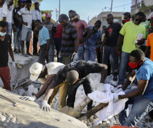 Trzęsienie ziemi na Haiti. Ponad tysiąc ofiar trzęsienia ziemi! Drugie tyle zaginionych