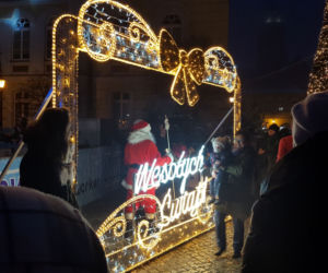 Tłumy na otwarciu lodowiska we Wschowie