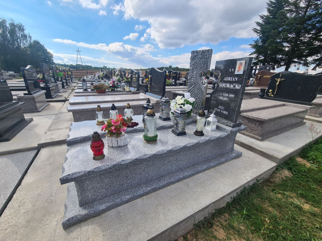 Adrian miał tylko 22 lata. Zginął w wypadku motocyklowym w Pantalowicach [GALERIA]