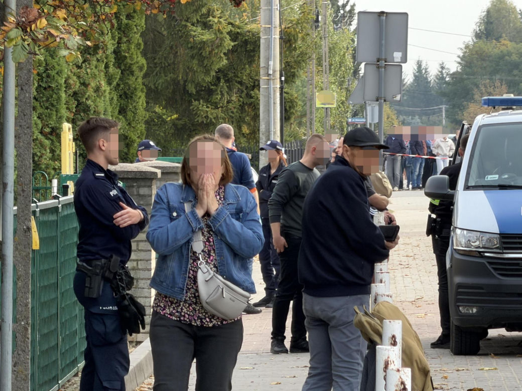 Kolejny atak nożem w szkole! 15-latek ranił trzy osoby, w tym dyrektora. Jedna była reanimowana