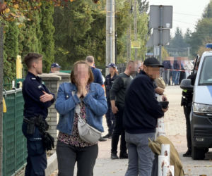 Kolejny atak nożem w szkole! 15-latek ranił trzy osoby, w tym dyrektora. Jedna była reanimowana