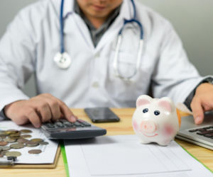 Szok! Lekarz-milioner: 2,5 mln zł!