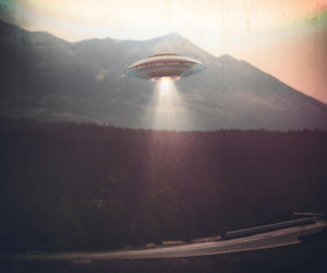 Polak w aktach o UFO