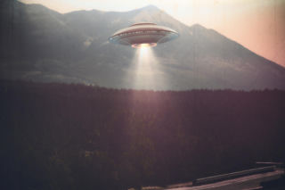 Polak w aktach o UFO