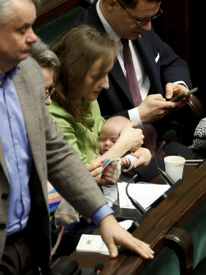 Bosakowie przyszli do Sejmu ze Stefankiem