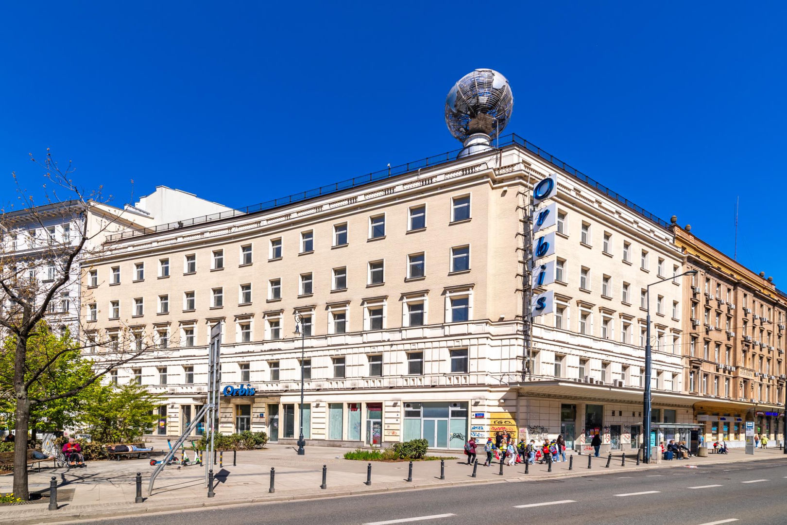 Dawny biurowiec Orbisu, Bracka 16, Warszawa