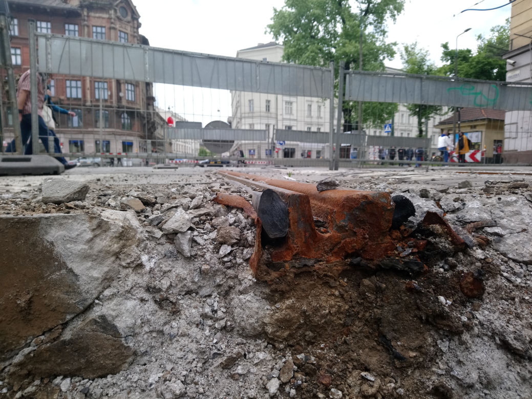 Kraków: Zobacz jak postępują prace przy przebudowie ulicy Krakowskiej
