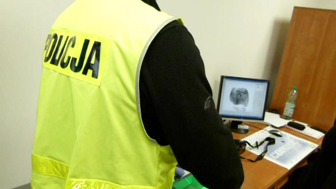 Akcja policji na trasie S-10. Kierowca golfa przewoził 1,5 kg marihuany!